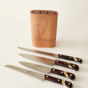 Ceppo in legno con 4 coltelli